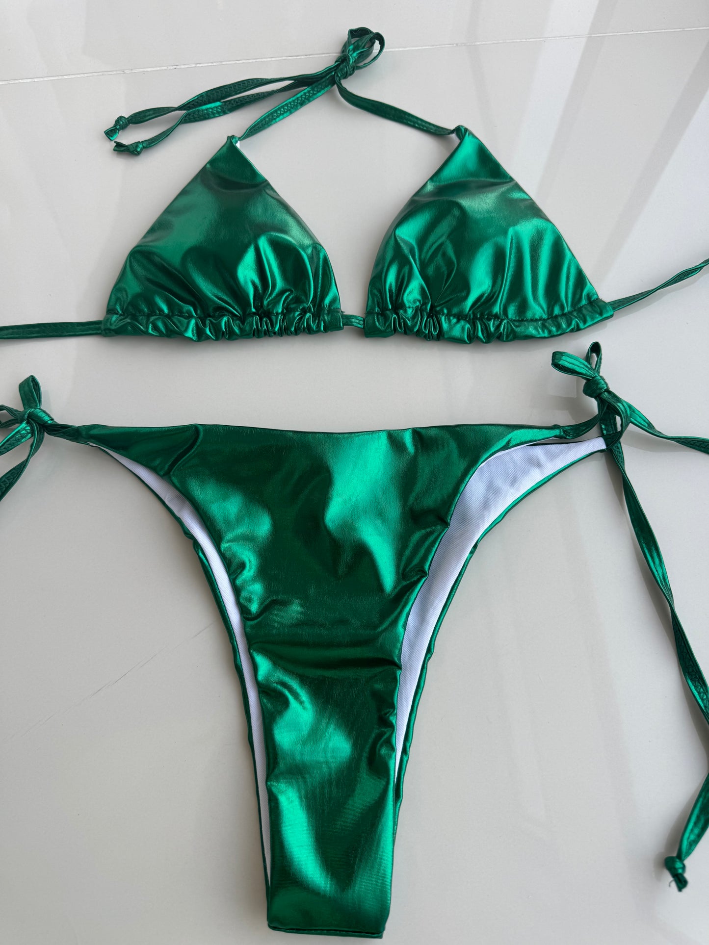 Shiny Bikini Emerald
