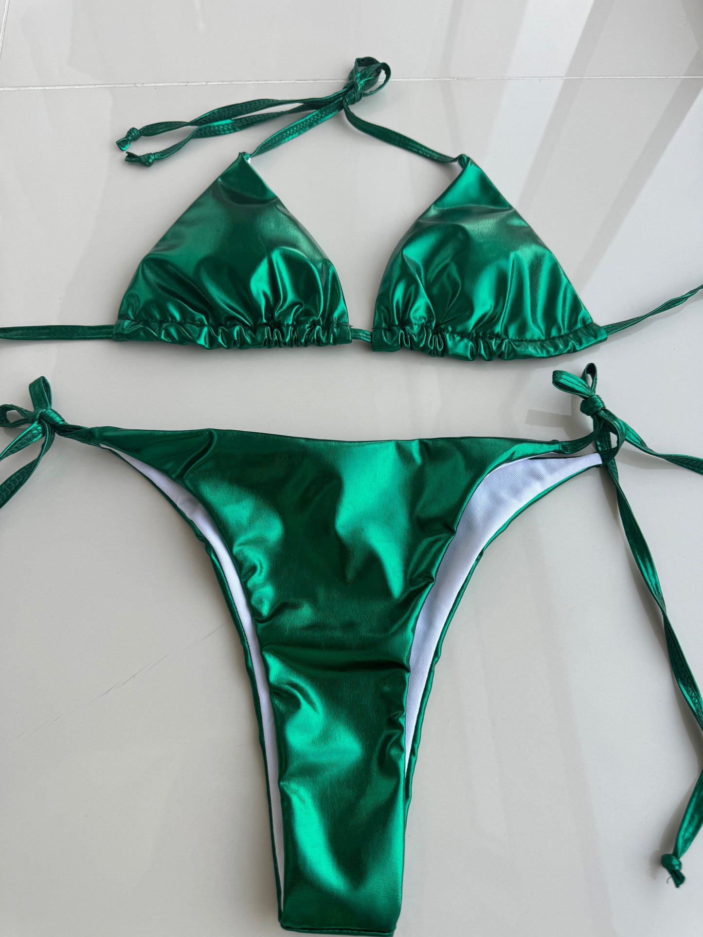 Shiny Bikini Emerald
